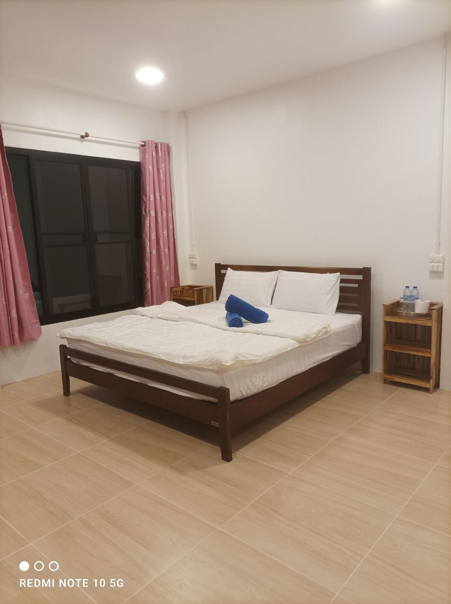 Payam Cabana パヤム島 部屋 写真