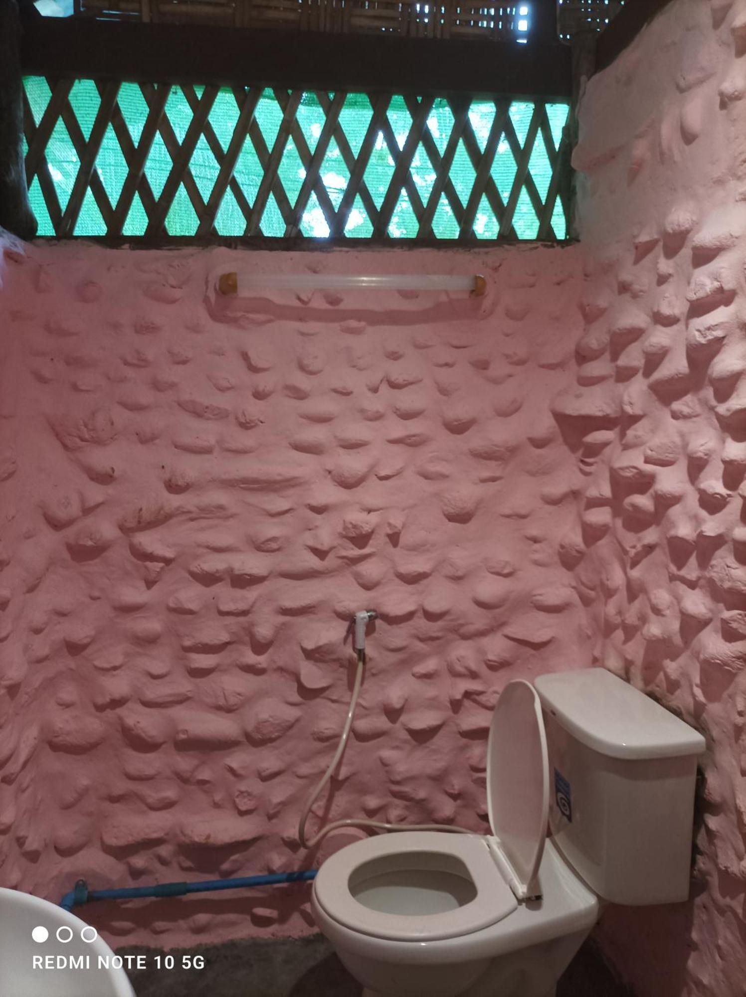 Payam Cabana パヤム島 部屋 写真