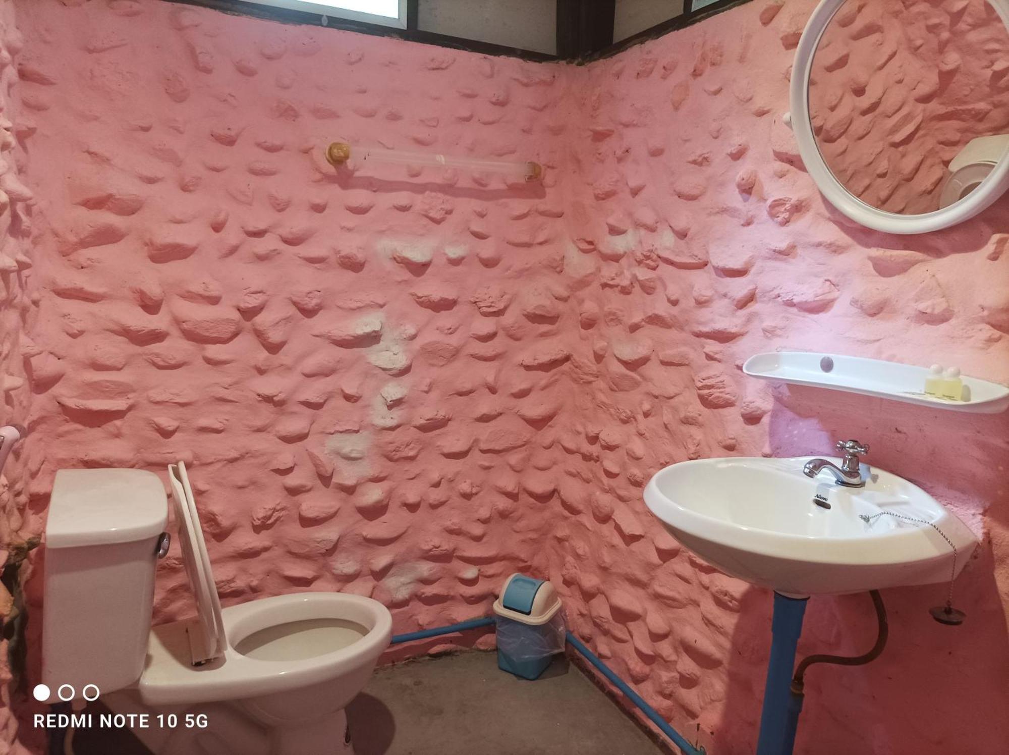Payam Cabana パヤム島 部屋 写真